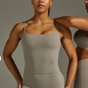 SOFTMOTION™ STRAPPY MID VEST WITH BUILT IN BRA SHELF